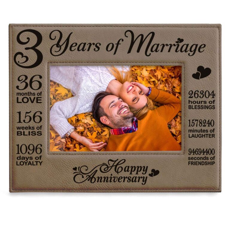 Leather and Love: Choosing a 3 Year Wedding Anniversary Gift